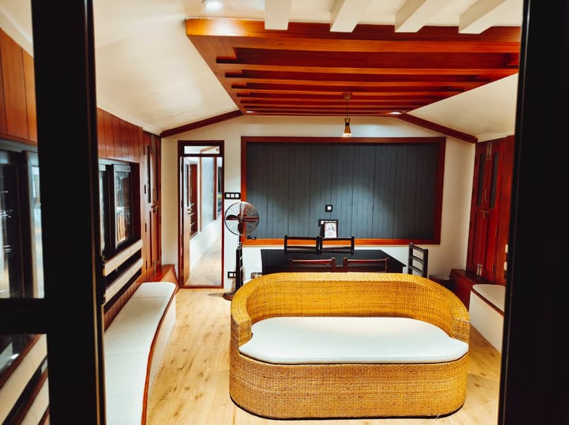 3 Bedroom Premium Houseboat