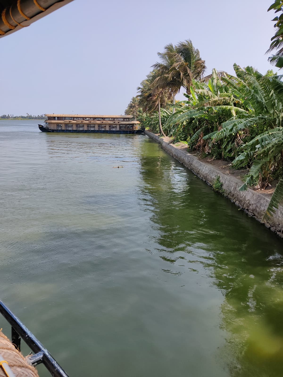 House Boat Image - 5